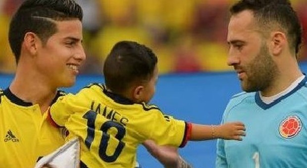 Ospina contro James alla console per aiutare i bambini della Colombia