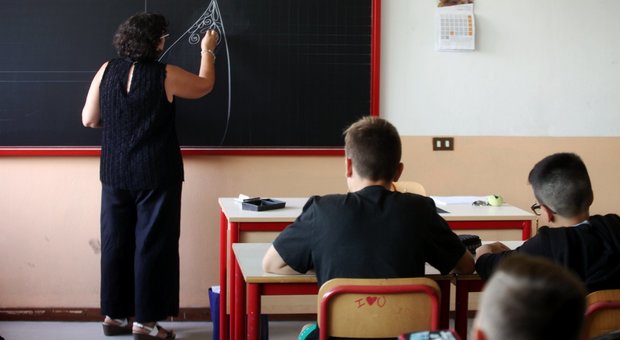 Scuola, la Camera frena sul tempo pieno: a rischio duemila maestre per il Sud