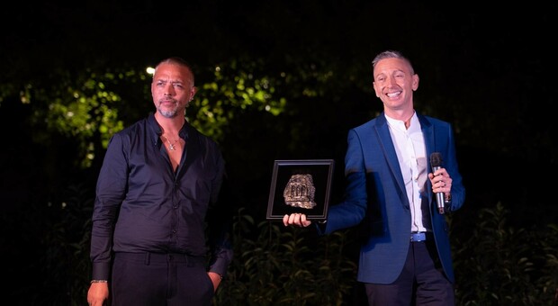 Golden Star Awards, Gianluca Mech premiato a Paestum da Luigi Miliucci