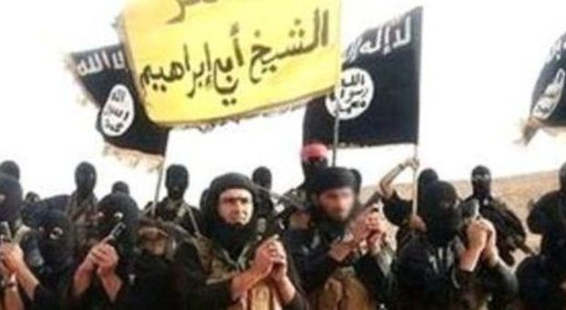 Isis, catturato in Germania il "sarto" che veste di nero i terroristi