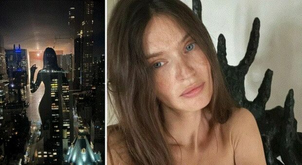Bianca Balti nuda infiamma Instagram: la top model indossa solo una borsa da 2mila euro