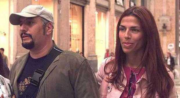 La moglie Fabiola piange sulle ceneri di Pino Daniele: «Sì a una fondazione col suo nome»
