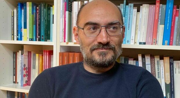 Luigi Di Gregorio, professore aggregato di Scienza politica all’Università della Tuscia di Viterbo