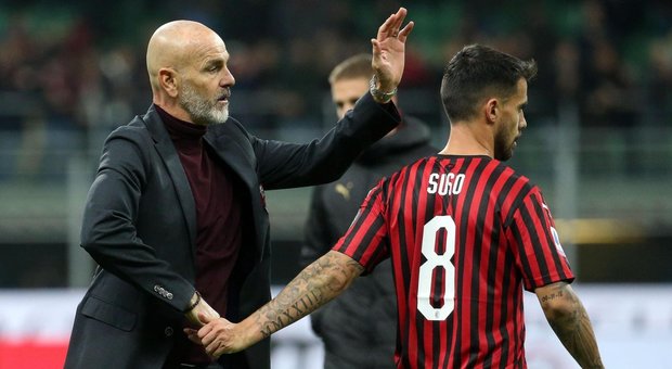 Primo successo della gestione Pioli: il Milan supera la Spal con la punizione del contestato Suso