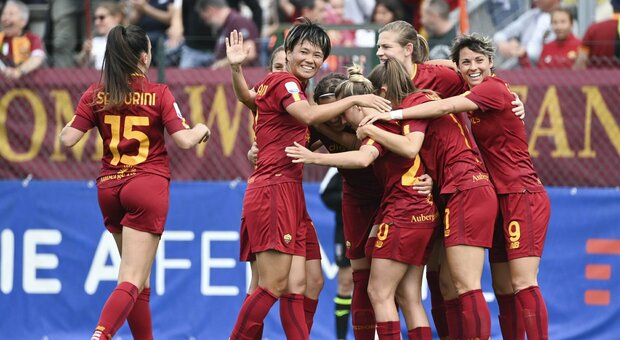 Roma femminile è campione d'Italia, un gol del capitano Bartoli regala il primo titolo alle giallorosse