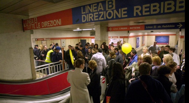 Terremoto, a Roma riaperta le metro A e B, ancora chiusa la Roma-Viterbo