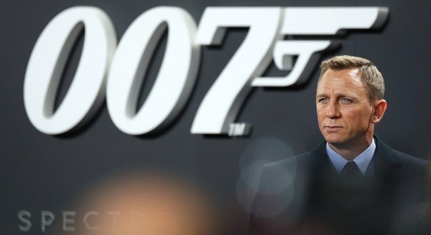 James Bond, è sfida fra Apple e Amazon per aggiudicarsi i diritti