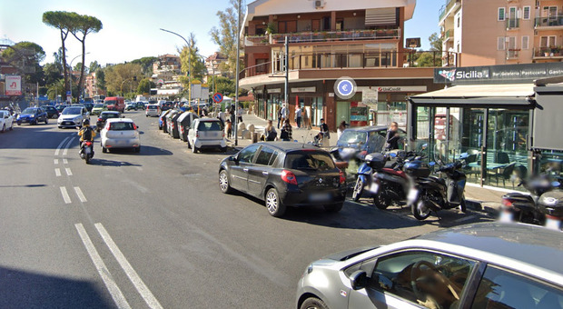 Roma, ragazza di 16 anni precipita dalla finestra: è grave