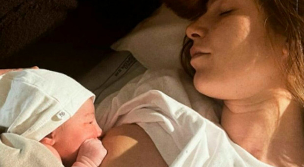 Arianna Cirrincione, il primo messaggio della neo mamma dopo la nascita di Allegra: «Siamo in fase di ripresa, grazie a tutti»
