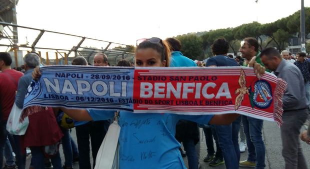 Il Napoli torna in Champions, febbre per la sfida col Benfica Segui la diretta web dalle 20.45
