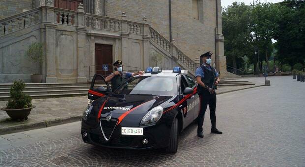 Accoltella il rivale dopo la lite: arrestato dai carabinieri di Città di Castello. La vittima è in gravi condizioni