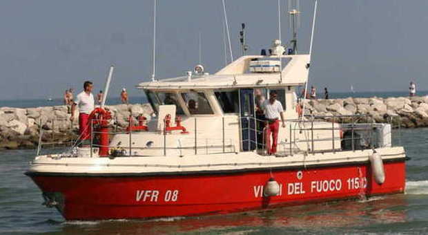 Falla sullo scafo: affonda peschereccio a Punta Maistra