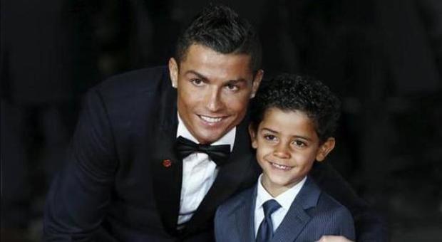 Cristiano Ronaldo col figlio Cristiano Jr