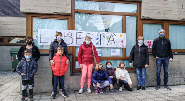 Ieri la protesta dei bimbi a Longarone