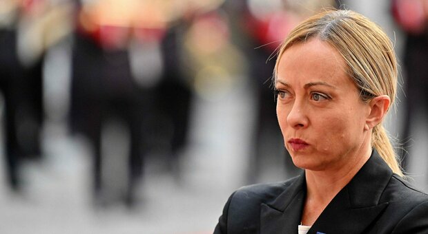 Video hot falsi con il volto di Giorgia Meloni, la premier chiede 100mila euro di danni per le «donne vittime di violenza»