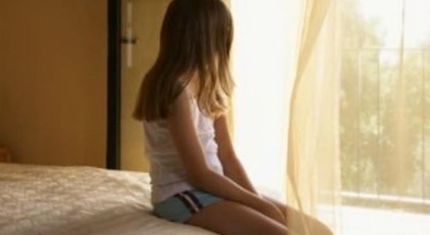 Incinta a nove anni del patrigno: veniva violentata 10 volte al giorno e non può abortire