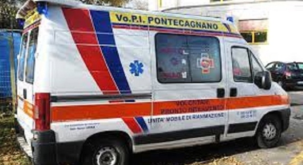 un'ambulanza del Vopi