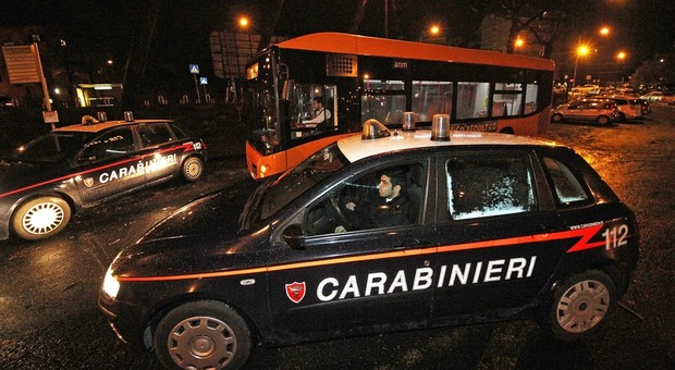 La droga da Varcaturo a Napoli e Caserta: sgominata gang, sette arresti