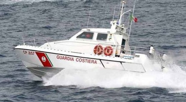 Scontro tra barca e gommone a Massa Lubrense: un morto