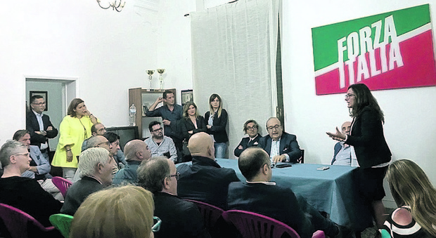 Dialogo “segreto” in corso tra Forza Italia e i moderati
