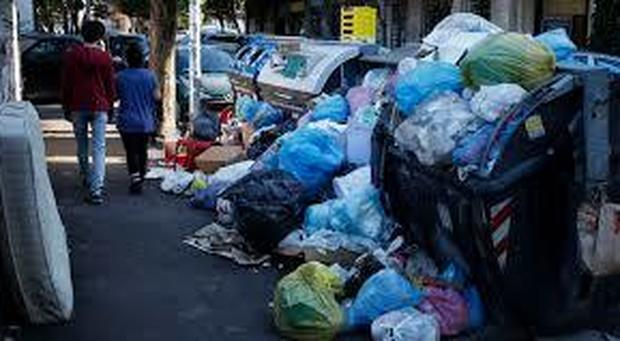Roma, confermato lo scoop di Leggo: il caos rifiuti legato al conferimento in discarica da altri Comuni. "Identificati i responsabili"
