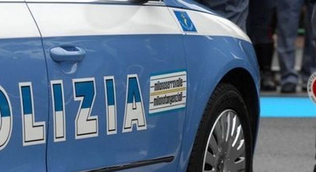 Napoli, blitz antidroga al rione Traiano arrestati due spacciatori