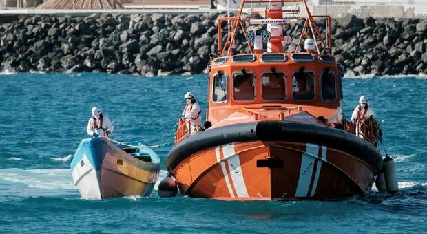 Libia, naufragio: 14 dispersi, una vittima accertata. Salvate 51 persone