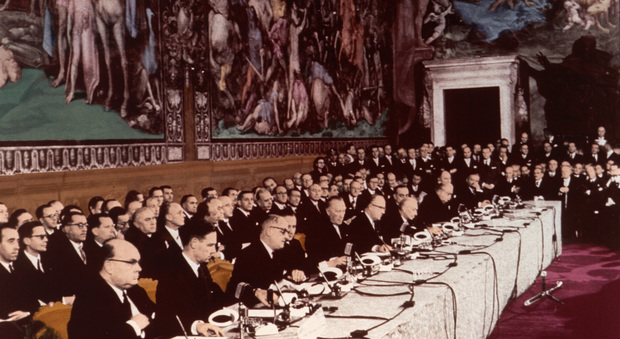 25 marzo 1957 Firma del trattato istitutivo del Mercato comune europeo