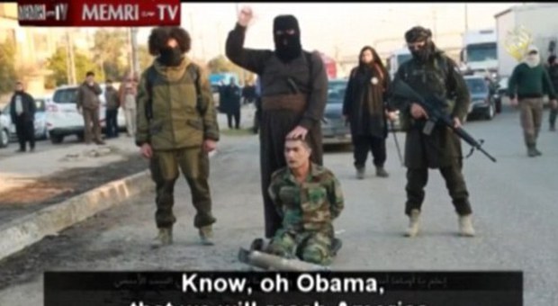 Isis, nuovo video di minacce agli Usa: «Decapiteremo Obama alla Casa Bianca»