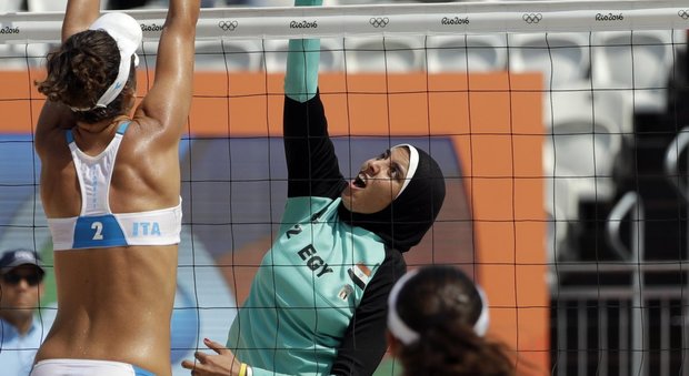 Rio 2016, le ragazze del beach battono le colleghe egiziane con il velo
