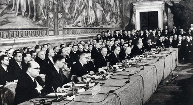 La firma dei Trattati di Roma, 25 mazo 1957