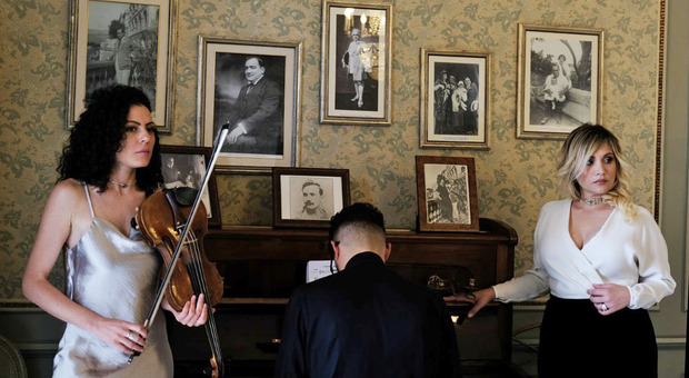 «Caruso’s Theme», 100 anni dopo il pianoforte del maestro continua a suonare