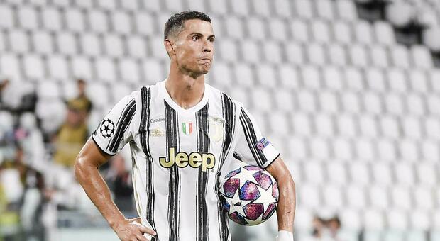 Cristiano Ronaldo vince l'arbitrato: la Juventus dovrà versargli 9,8 milioni di euro più interessi per la "manovra stipendi"