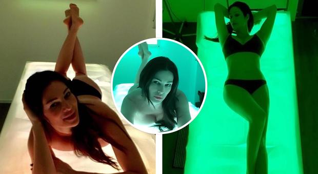 Manuela Arcuri in topless al centro estetico: il relax non è mai stato così sexy