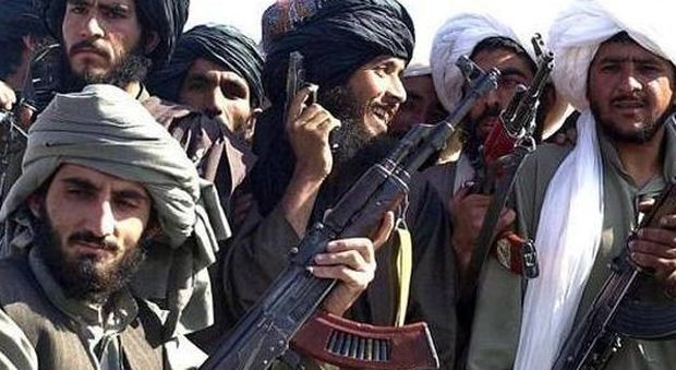 Afghanistan, talebano innesca erroneamente il giubbotto esplosivo e uccide otto compagni