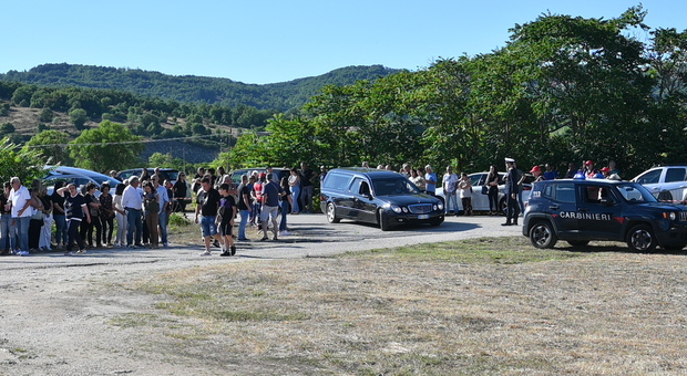 I funerali a Torano (foto Meloccaro)