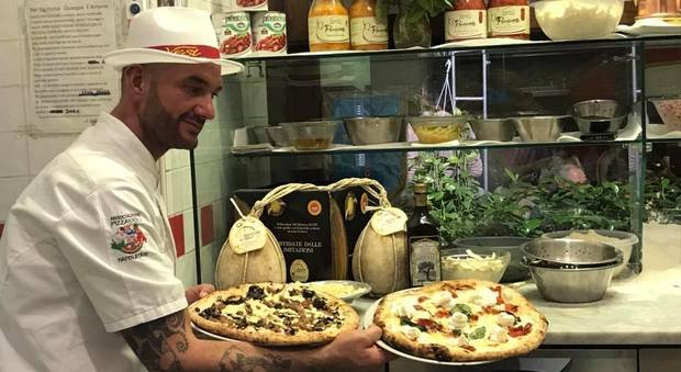 La pizzeria Vesi di via San Biagio dei Librai si rifà il look
