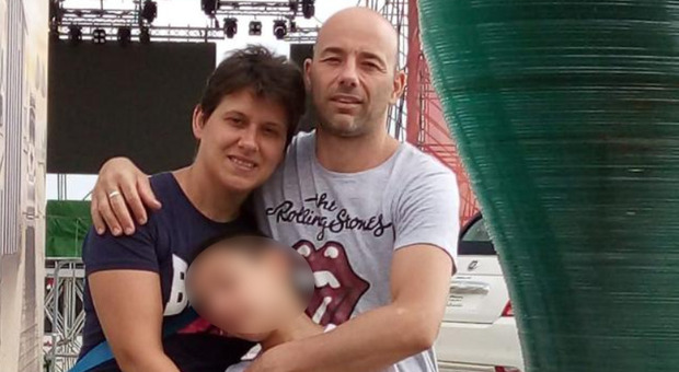 Nadia Sbroggiò, la 37enne morta per strada con il marito e uno dei due figli