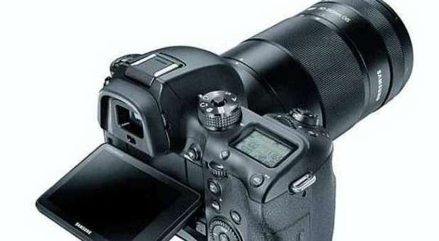 Samsung, ecco la nuova fotocamera NX1: velocità e precisione abbinate alla semplicità d'uso