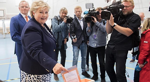 Norvegia ancora al centrodestra: la premier Solberg dichiara vittoria