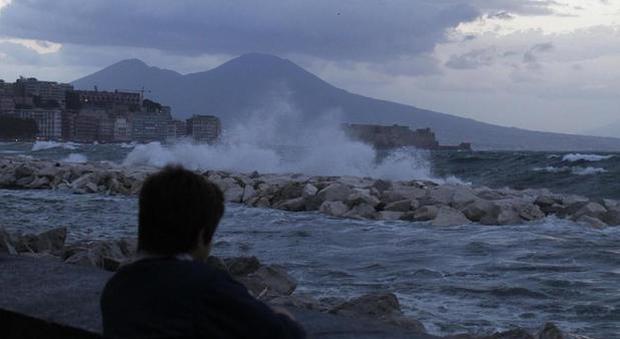 Campania, l'estate è finita: maltempo in arrivo, il bollettino della Protezione civile