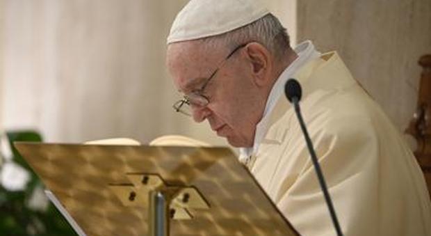 Il Papa realizza mastodontica rete con i santuari del mondo, primo rosario globale per trovare il vaccino