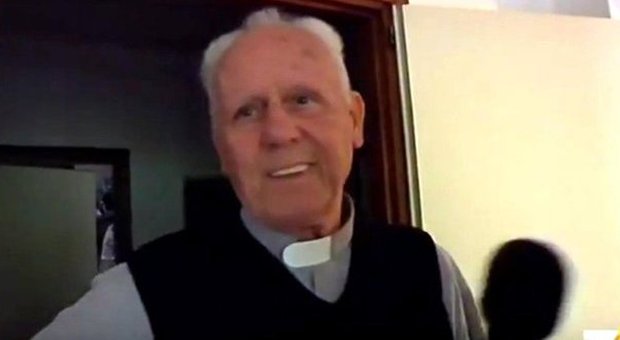 Don Gino: la diocesi di Trento revoca gli incarichi al sacerdote