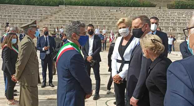 L'ambasciatrice Anders accompagna a Montecassino, in visita privata, il presidente Duda e finisce in ospedale