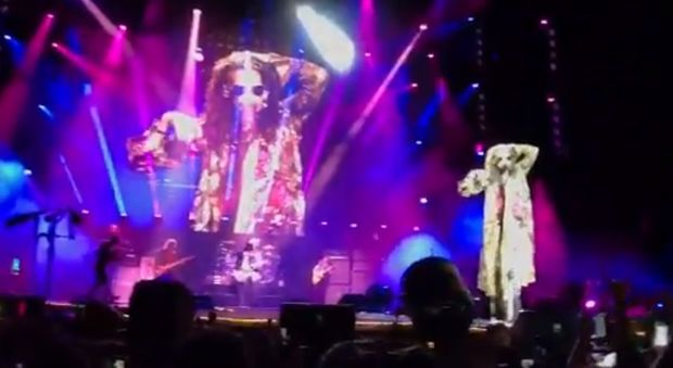 Aerosmith a Firenze, 50.000 in estasi per il rock senza età di Steven Tyler -Guarda