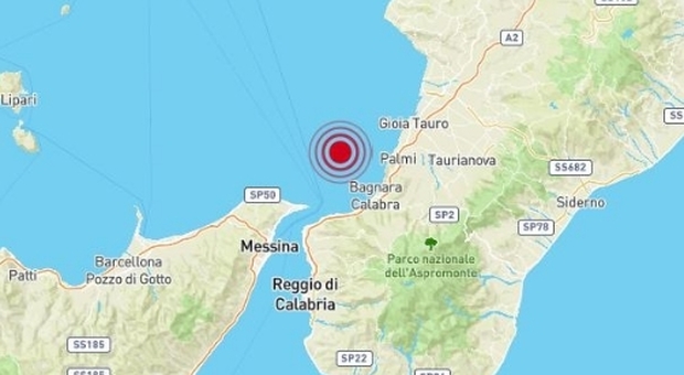Terremoto, forte scossa stamani a Reggio Calabria. «Replica di 3.1 alle 14»