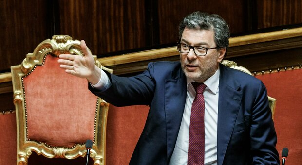 La proposta del ministro dell'Economia Giorgetti: «Riduzione delle tasse per chi fa più figli». Cosa prvede la detrazione di 10 mila euro l'anno