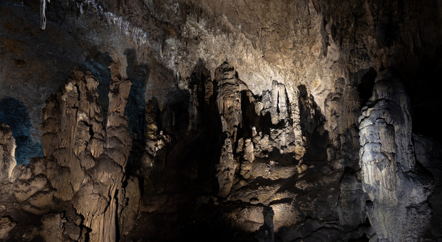 Duecento lampade a led nelle grotte di Collepardo, nuova luce per il viaggio al centro della terra