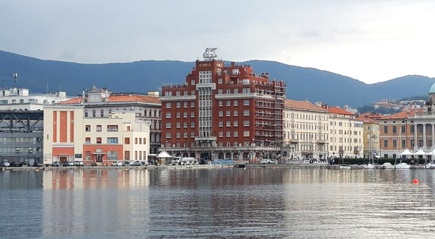 Trieste. Nuova luce al grattacielo di Generali: ristrutturazione completata