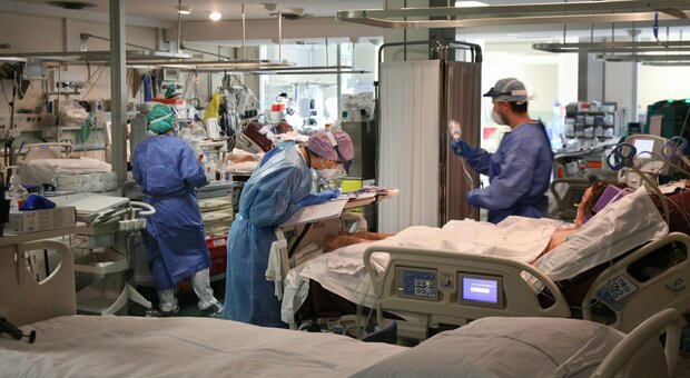 Covid, il Lazio prepara la fase-tre: negli ospedali 500 letti in più
